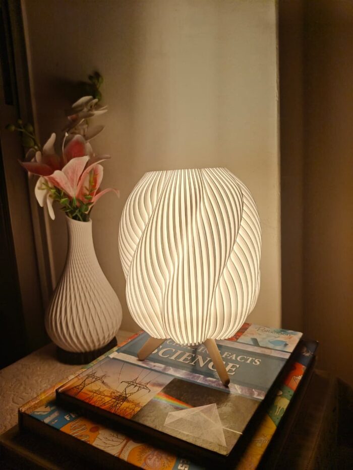 Swirl Lamp - Image 5